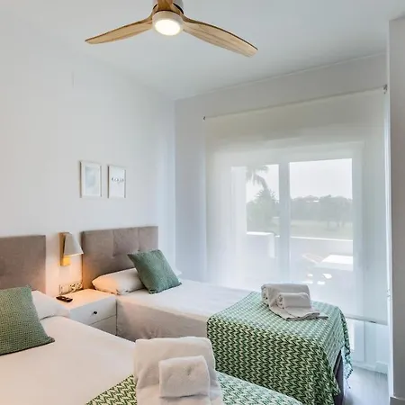 Homity Holidays - Playa Granada - Marina Golf Apartment