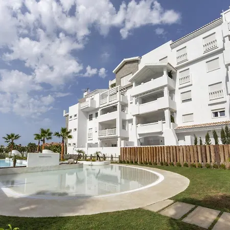Homity Holidays - Playa Granada - Marina Golf