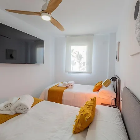 Homity Holidays - Playa Granada - Marina Golf *