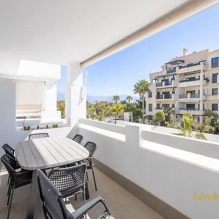 Homity Holidays - Playa Granada - Marina Golf Apartment *