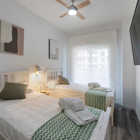 Homity Holidays - Playa Granada - Marina Golf Apartment Motril